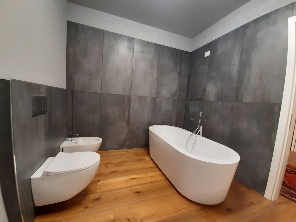 bagno con vasca piano intermedio - Casa singola a SAN DONA' DI PIAVE zona S.LUCA in vendita - Rif.: 2338