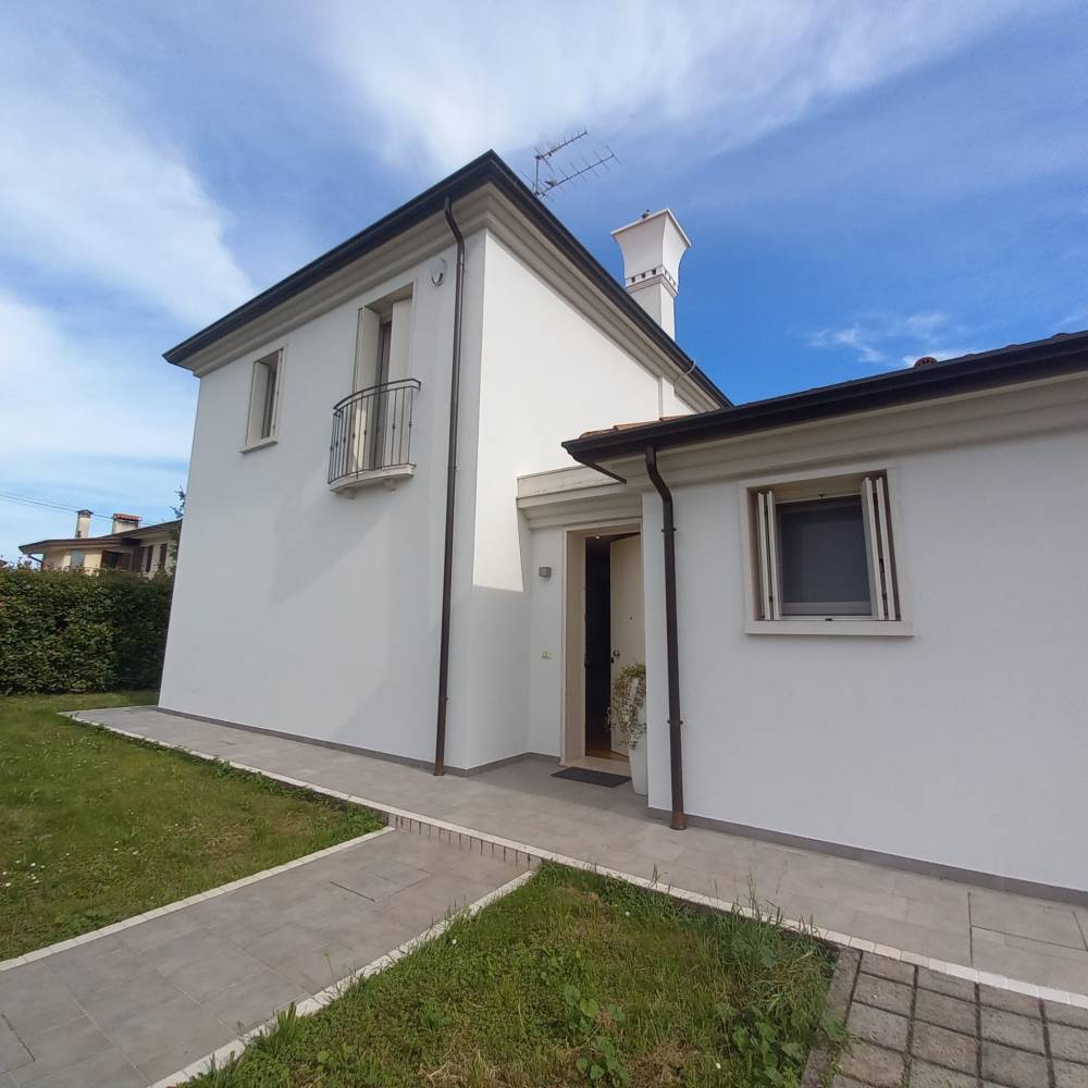 esterno - Casa singola a SAN DONA' DI PIAVE in vendita - Rif.: 2367