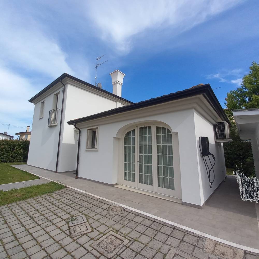 esterno - Casa singola a SAN DONA' DI PIAVE in vendita - Rif.: 2367