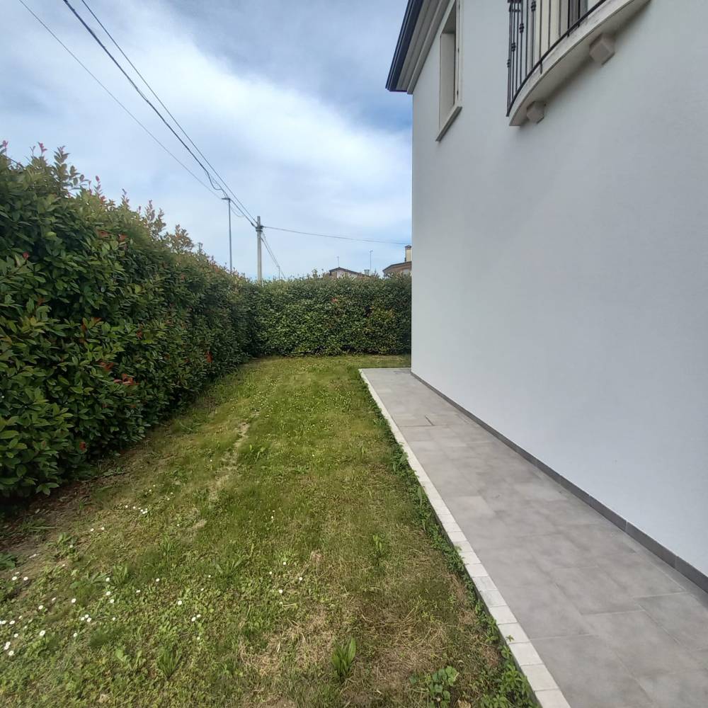 esterno - Casa singola a SAN DONA' DI PIAVE in vendita - Rif.: 2367