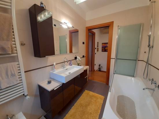bagno piano primo - Casa a schiera 2 camere SAN DONA' DI PIAVE zona PASSARELLA in vendita - Rif.: 2391