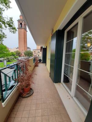 terrazzo lato piazza Rizzo - Appartamento 3 camere SAN DONA' DI PIAVE zona CENTRO in vendita - Rif.: 2409