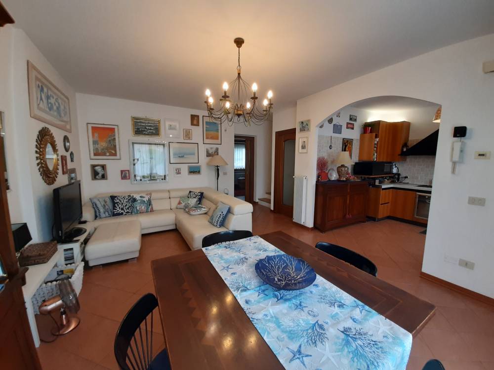 Soggiorno - Casa a schiera 3 camere a SAN DONA' DI PIAVE zona ISTITUTI in vendita - Rif.: 2426