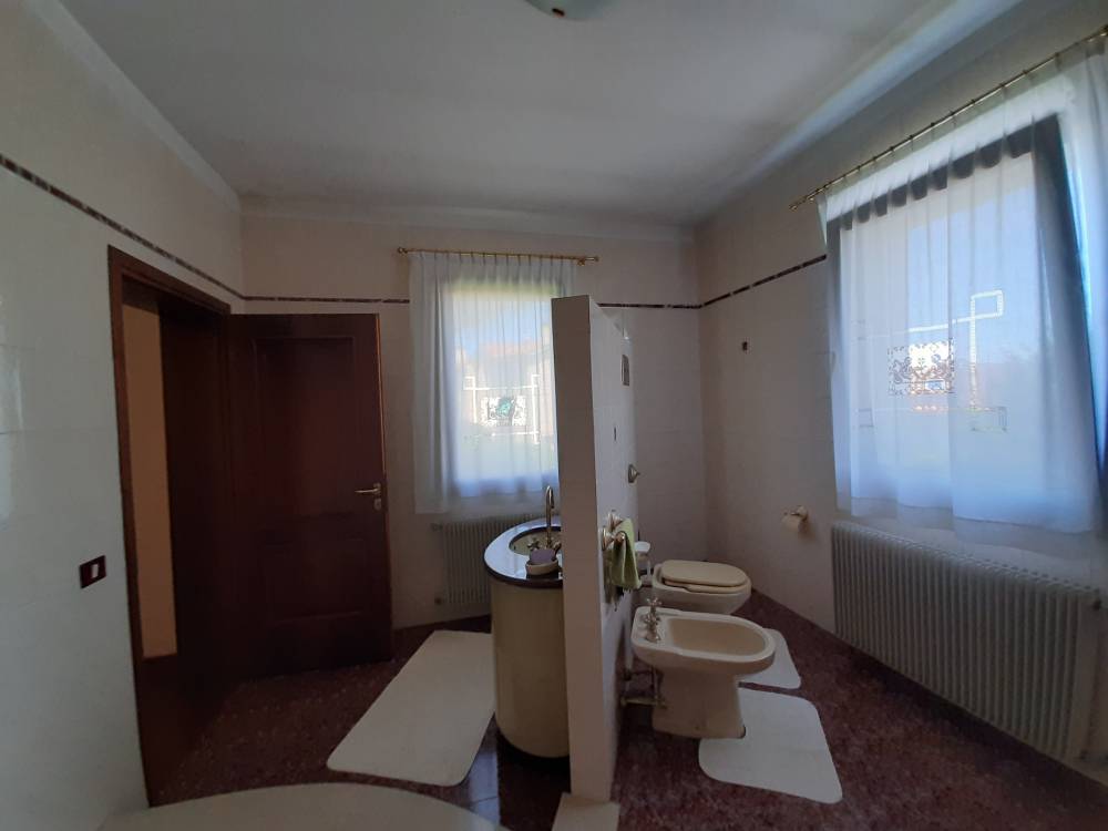 bagno - Casa singola a SAN DONA' DI PIAVE in vendita - Rif.: 2427