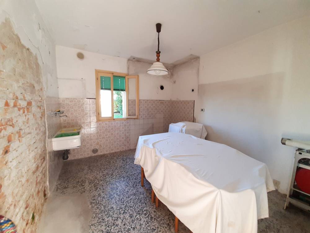 CUCINA PT - Bivilla a SAN DONA' DI PIAVE zona LOCALITA' PALAZZETTO in vendita - Rif.: 2449