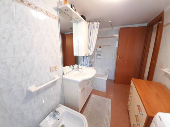 bagno lavanderia piano terra - Casa a schiera 3 camere SAN DONA' DI PIAVE zona ISTITUTI in vendita - Rif.: 2426
